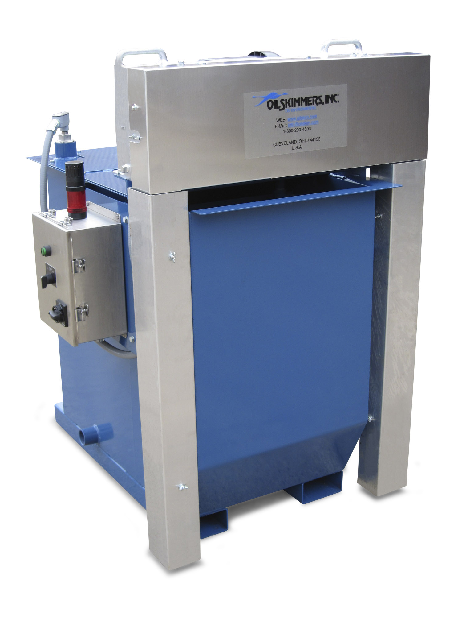 Oil Holding and Distribution Tank from Oil Skimmers, Inc. Helps Steel