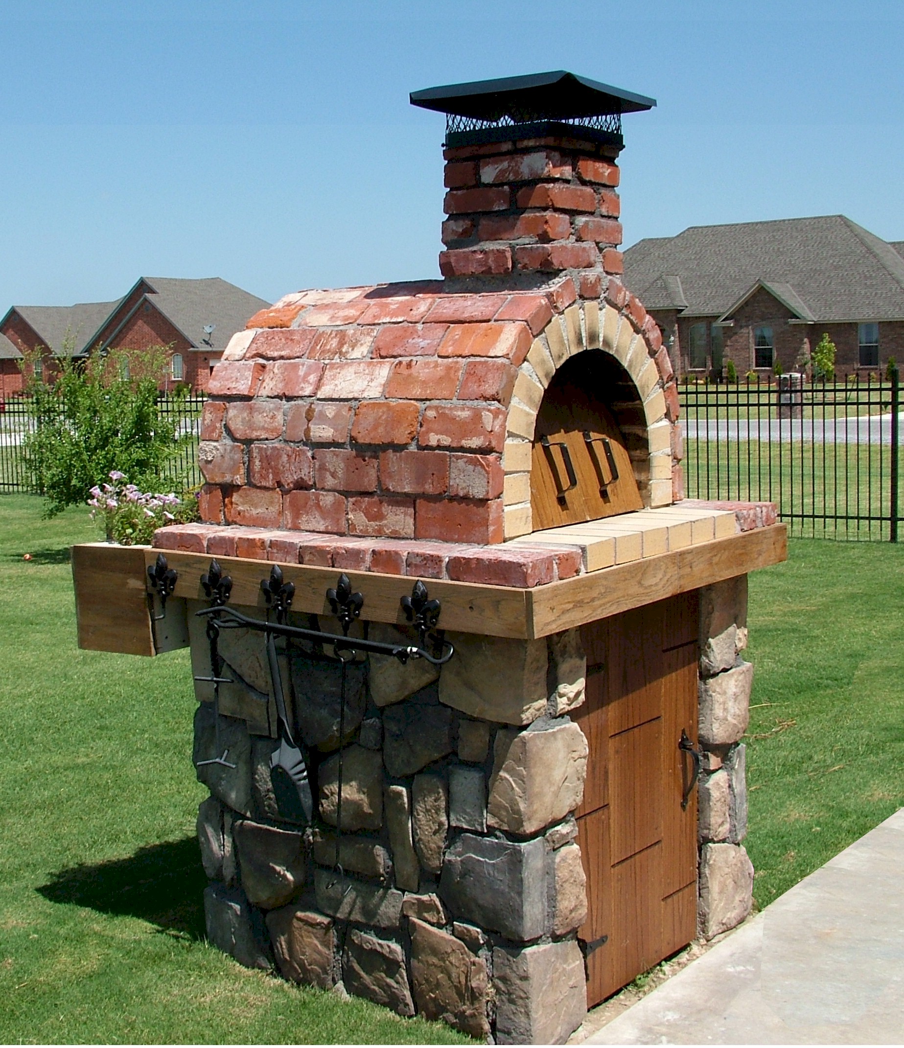 pizza-oven-easy-build-first-firing-youtube-brick-pizza-oven-diy