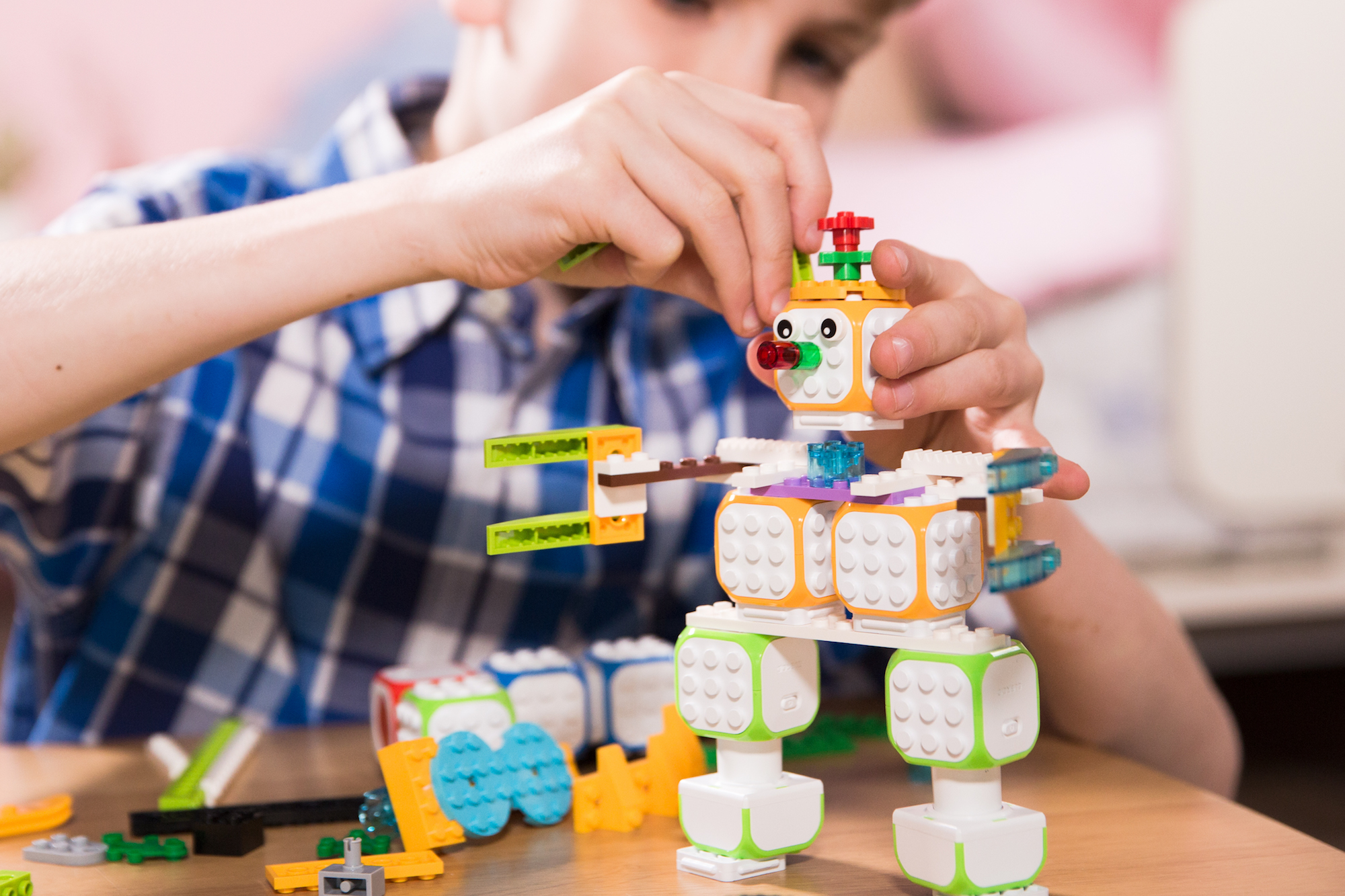 Cubroid, le costruzioni programmabili e compatibili con Lego