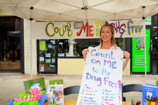 Narconon Suncoast Brings Drug-Free Summer Message to Families at Downtown Block Party