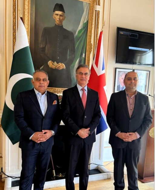 JS Bank Leadership Meets the High Commissioner of Pakistan to the UK in an Effort to Provide Financial Services to Non-Resident Pakistanis