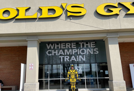 Gold's Gym: Where Champions Train