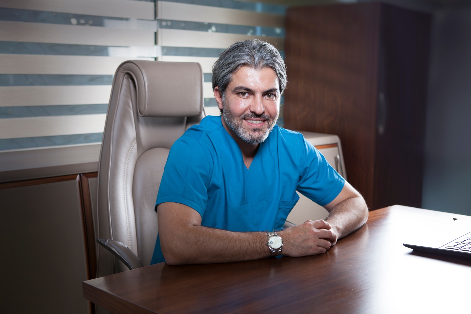 Dr Serkan Aygin Celebrates 25 Years as a Hair Transplant Pioneer in  