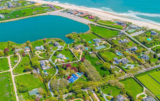 Tim Davis Presents Sale of Southampton Estate Home With Lake Agawam Views and Endless Potential