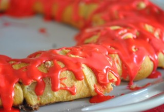 Valentine's Day Mardi Gras King Cake recipe with crescent rolls