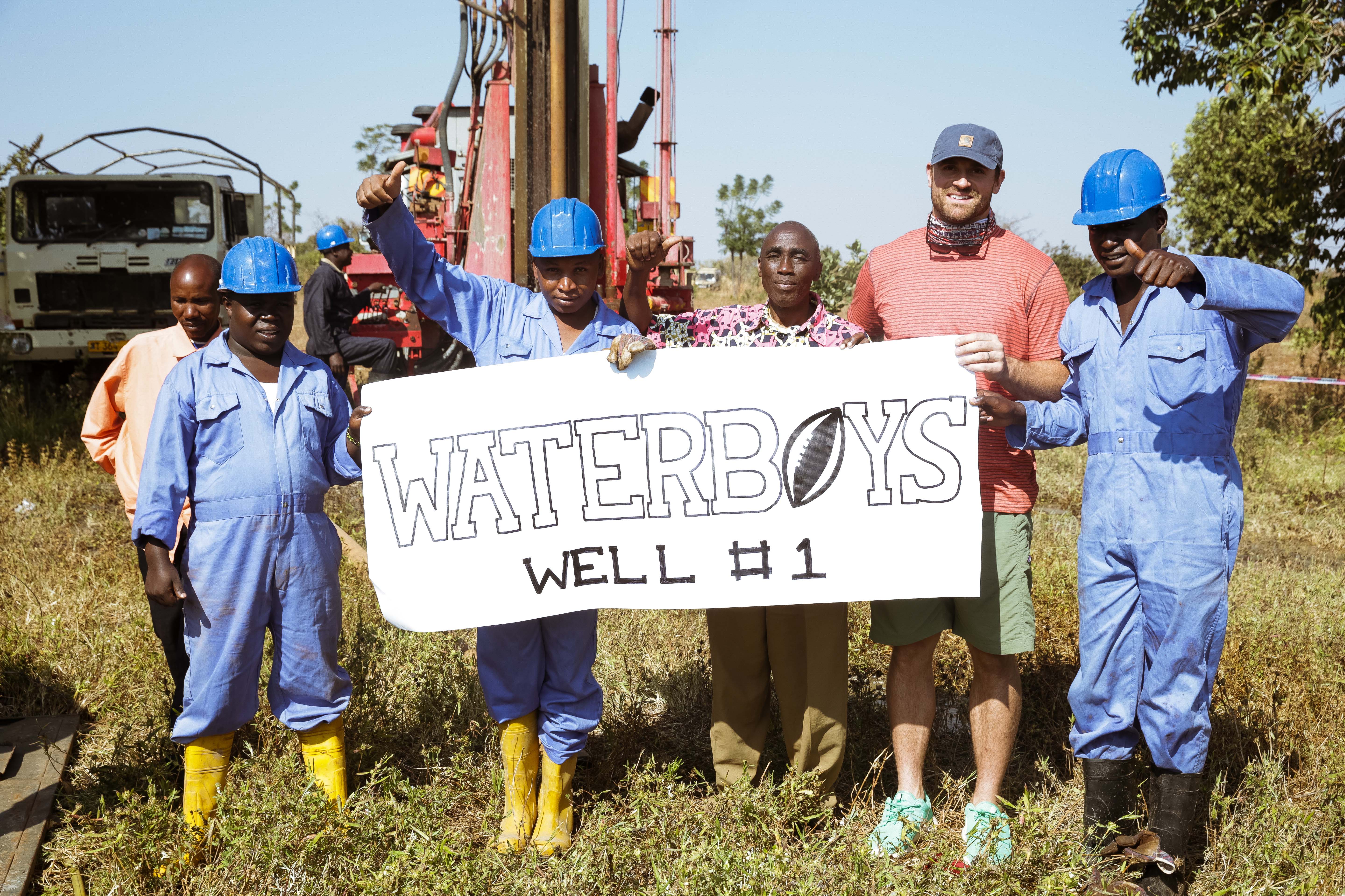 Pro Football Hall of Fame Qb Terry Bradshaw Partners With Waterboys to Fund  a Clean Water Well in East Africa