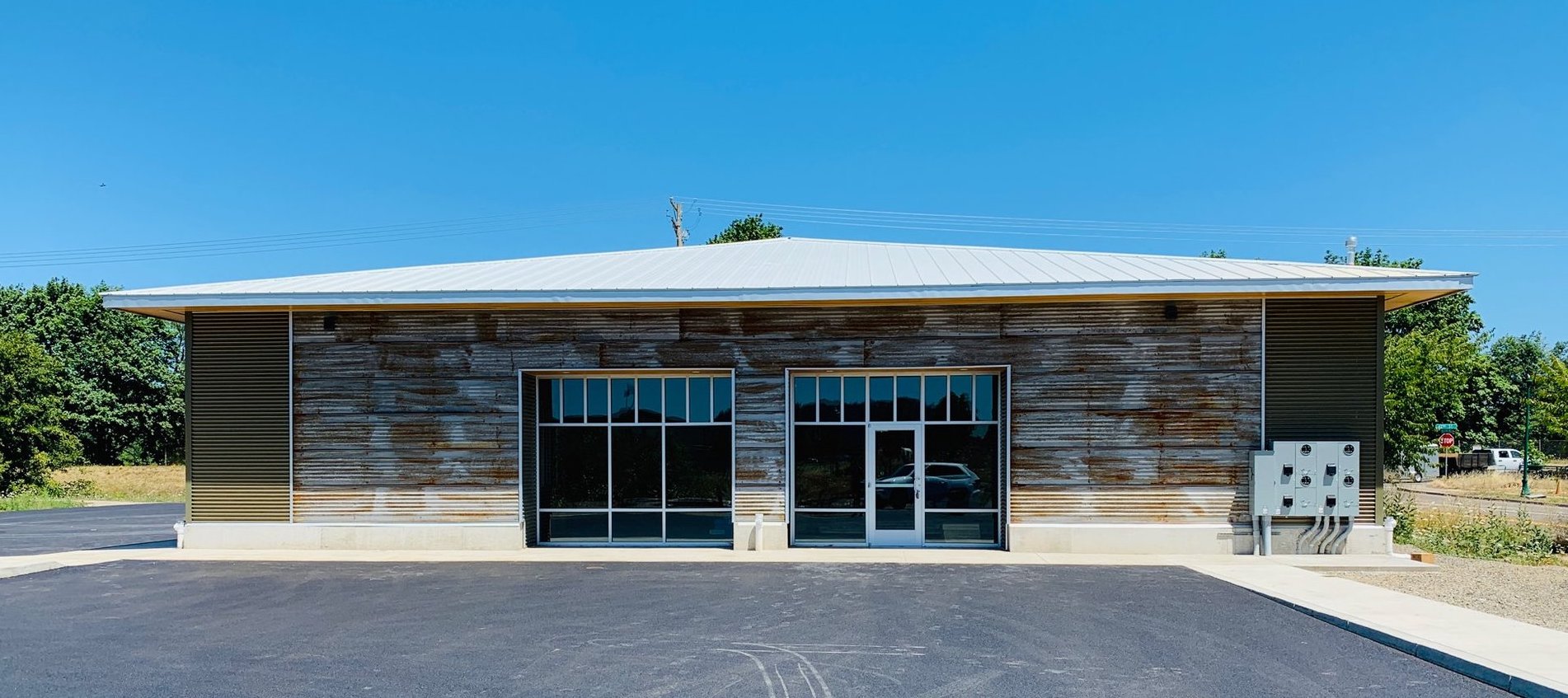 21 Threads' Guaranteed Happiness Now Arrives Faster With Opening of New