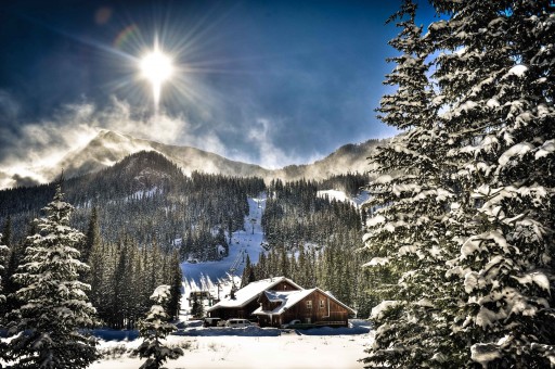 Private Air Luxury Homes Magazine's "Win a VIP Ski Experience for Two" Sweepstakes