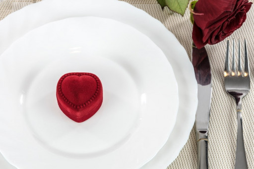 This Valentine's Day, Don't Miss Out on a Dinner Offer From Thom Duma Fine Jewelers