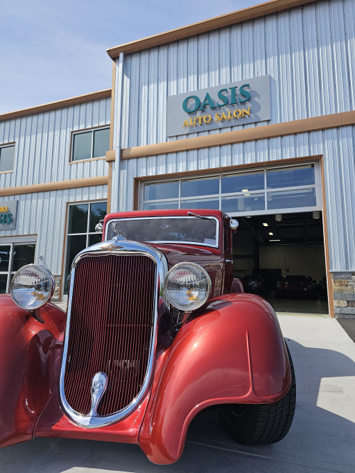Castro Oasis Embraces the American Car Dream