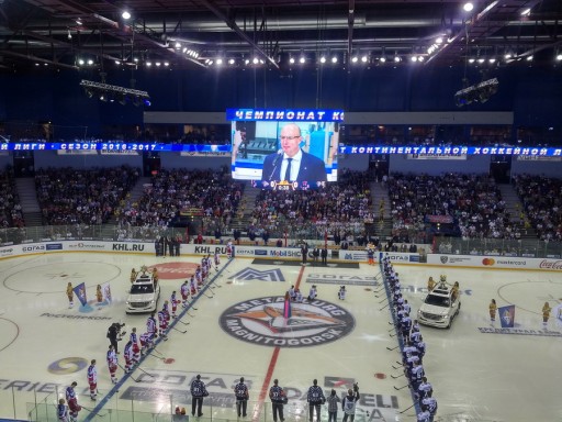 ColosseoEAS Lights Up New HD Center Hung Video Board for KHL Season Opening!