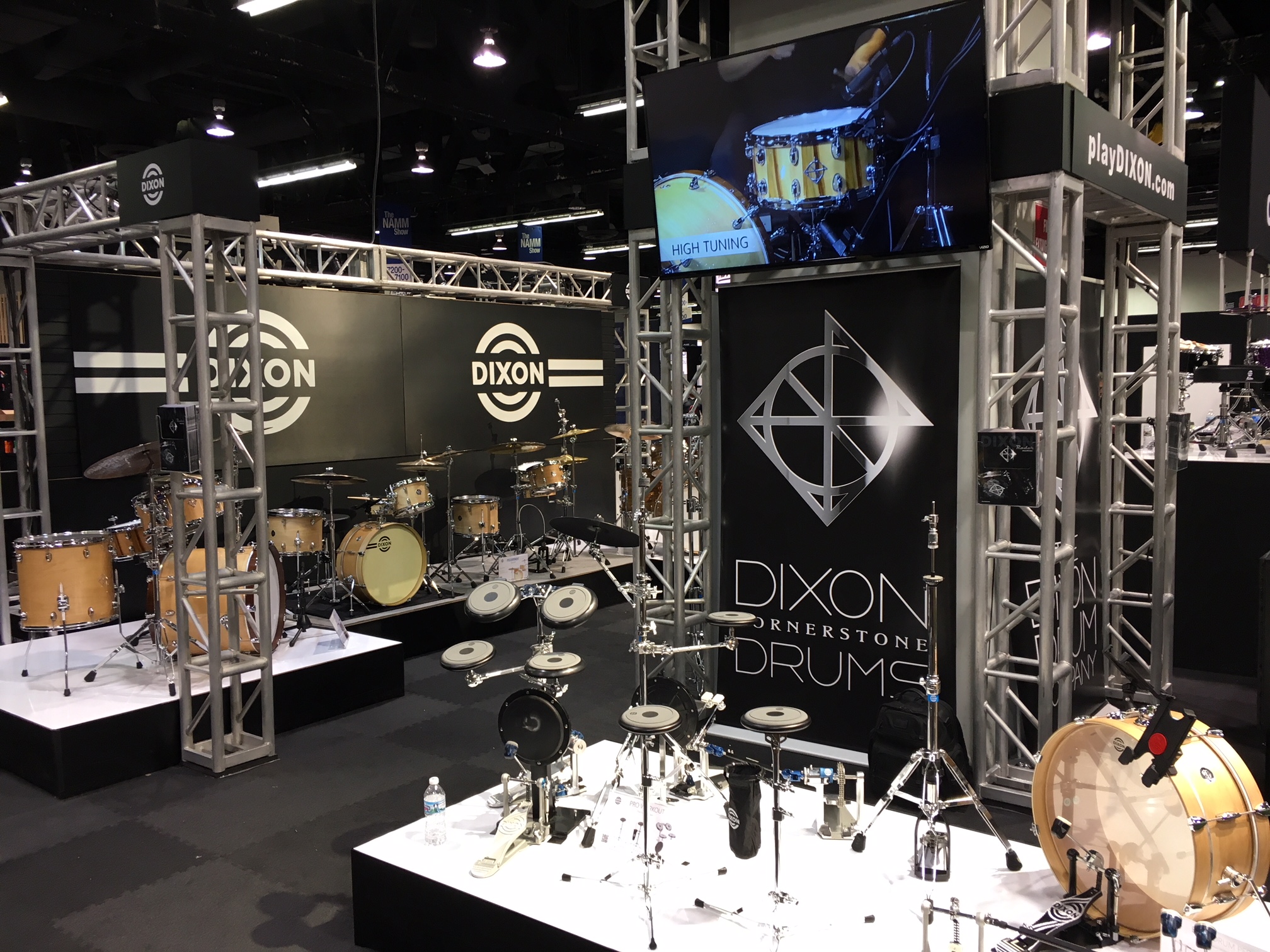 St Louis Music Upgrades 2 000 Sq Ft Trade Show Display With