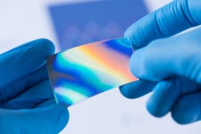 The Neutrino Energy Group has devised a metamaterial composed of layers of ultra-thin graphene and silicon