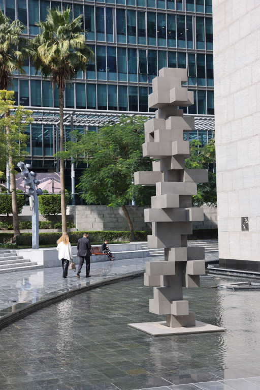 Michel Abboud Unveils New Piece: Totem XL Public Art Installation in DIFC Sculpture Park
