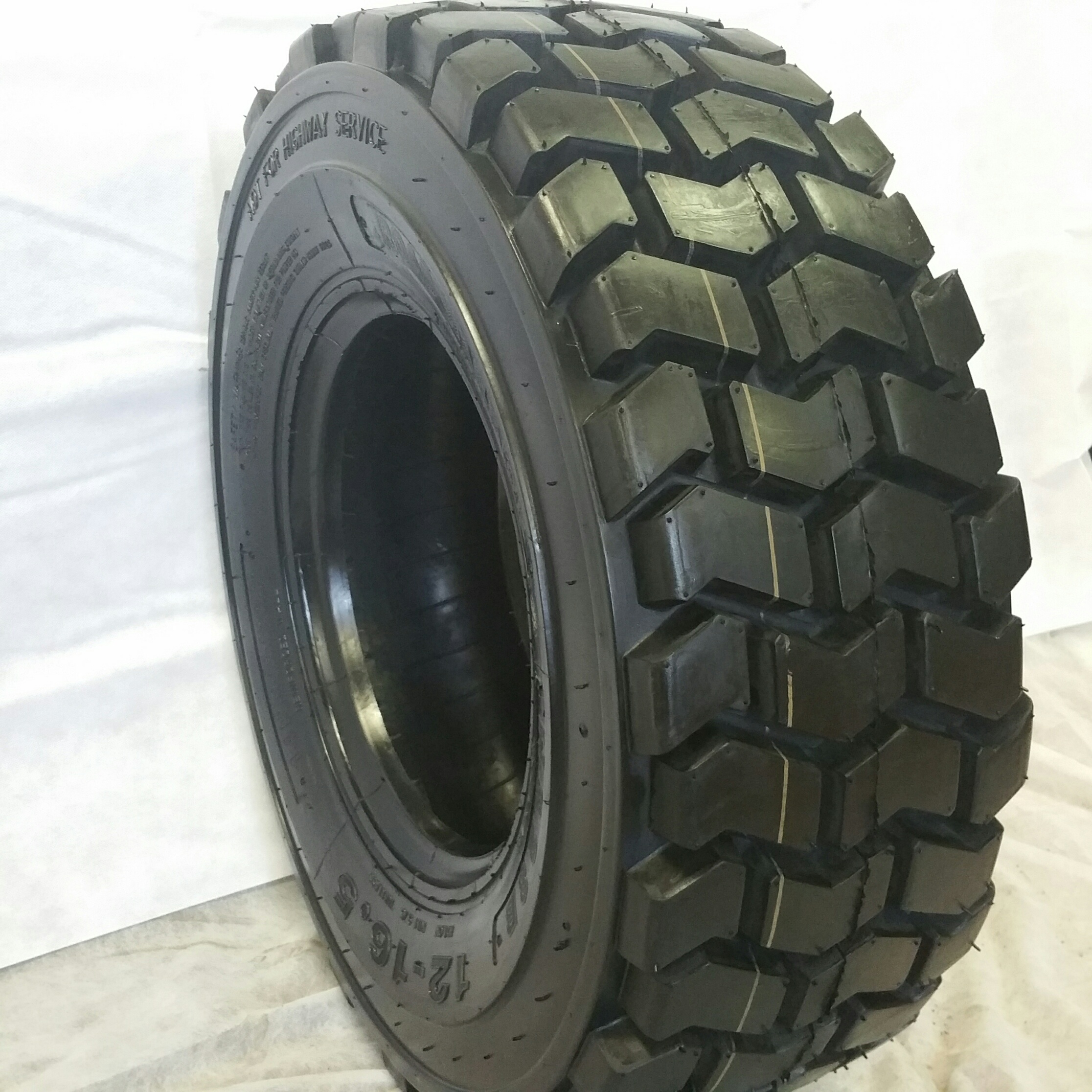 Truck Tires Inc Present Technical Facts about Skid Steer Tires Newswire