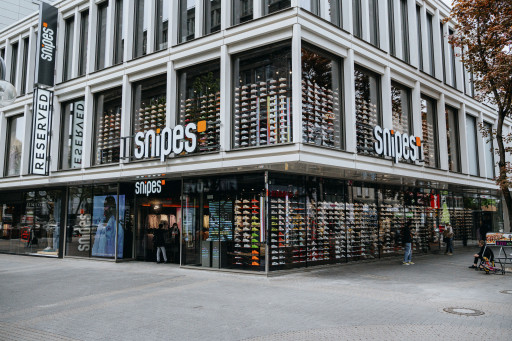 Sneaker and Streetwear Retailer SNIPES Selects Nedap iD Cloud for Multi-Brand RFID Project
