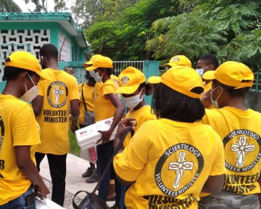 Scientology Haiti Disaster Response Volunteers Team Up With Local Clinic to Provide Help