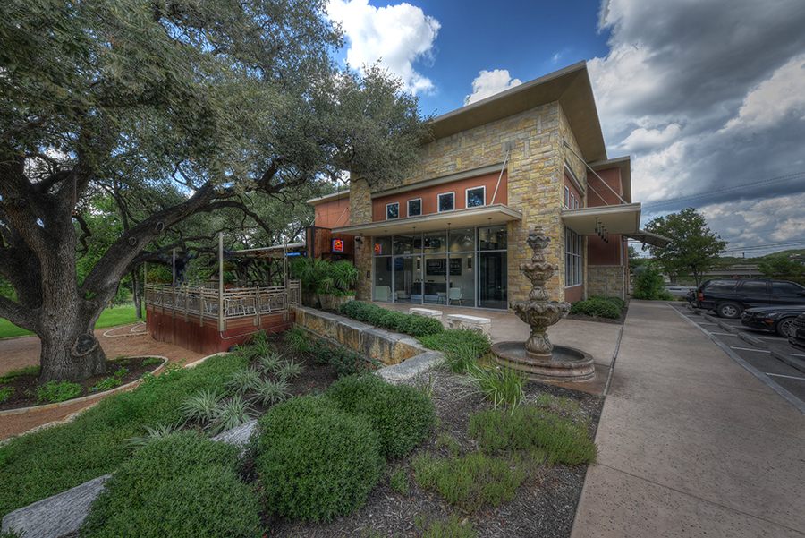 Coldwell Banker D'Ann Harper, Global Luxury Opens New Office in the