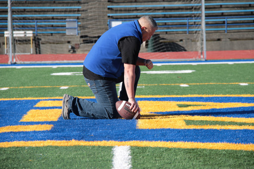 Bremerton High School Football Coach Joe Kennedy Returns to Area Since Supreme Court Victory