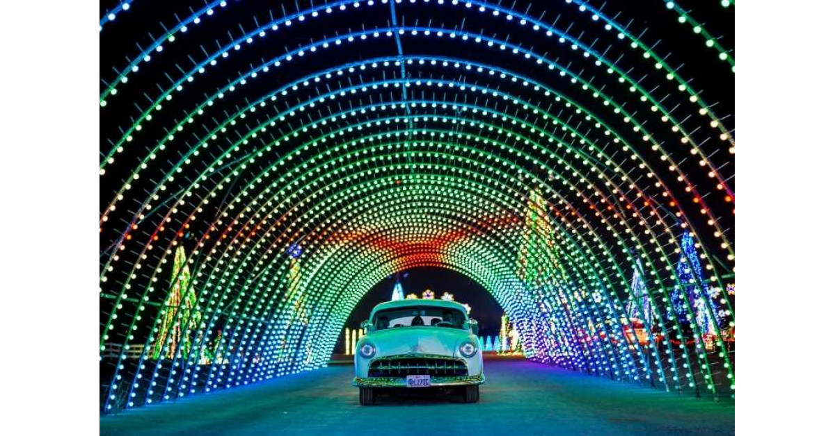 Christmas In Color Returns To Valleyfair With Brand New Drive-Thru Light Show | Newswire