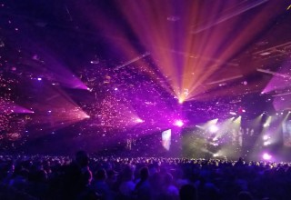 Custom Cut Confetti Creates Colorful Celebration Moments at Special Events
