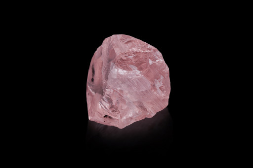 Diacore Purchase an Exceptional 32.32 Carats Pink Rough Diamond