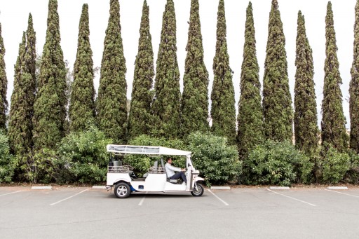 Laces and Limos Electric Vehicles Are Now Buzzing Through Downtown Napa