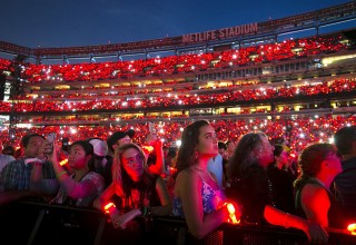 Coldplay's A Head Full of Dreams Tour Lighting Everyone Up with Xylobands