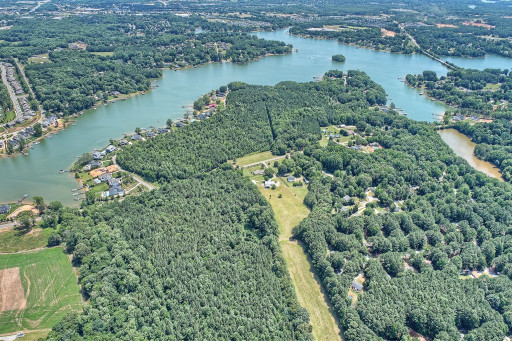 80-ACRE LAKE NORMAN WATERFRONT SITE OWNED BY THE CORNELIUS FAMILY ENTERS MARKET FOR $22 MILLION