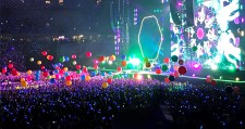 Coldplay Energizes Everyone on A Head Full of Dreams Tour