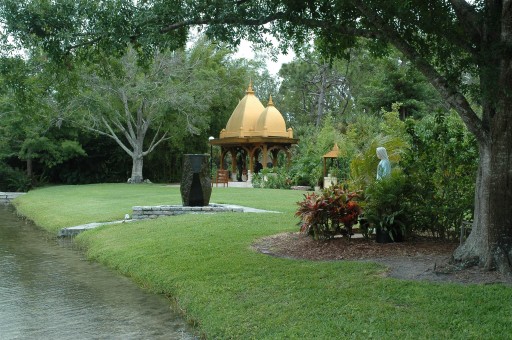 Spiritual Community a Hidden Jewel Tucked Away in South Florida