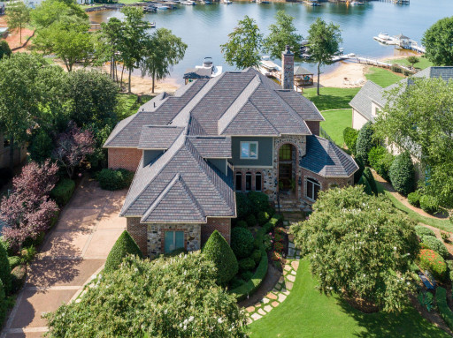 .175 Mllion Lake Norman Estate is Highest-Priced Sale per Square Foot in the History of the Connor Quay Community