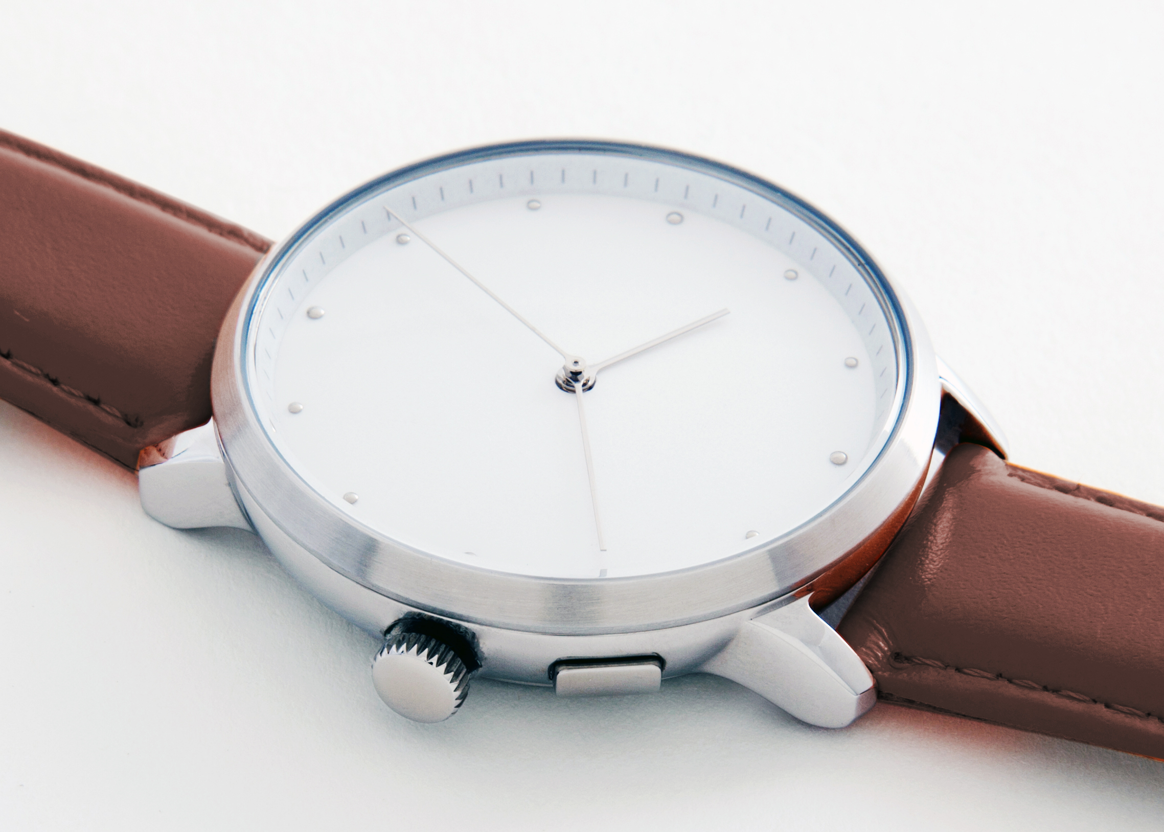 smart analog watch means