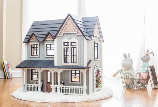 Buy-One Give-One Dollhouses Spark Imagination This Holiday Season