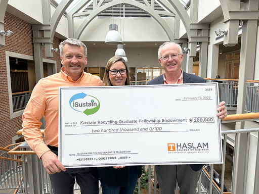 iSustain Announces 'First of Its Kind' $400,000 Sustainability Endowment to the University of Tennessee Haslam College of Business