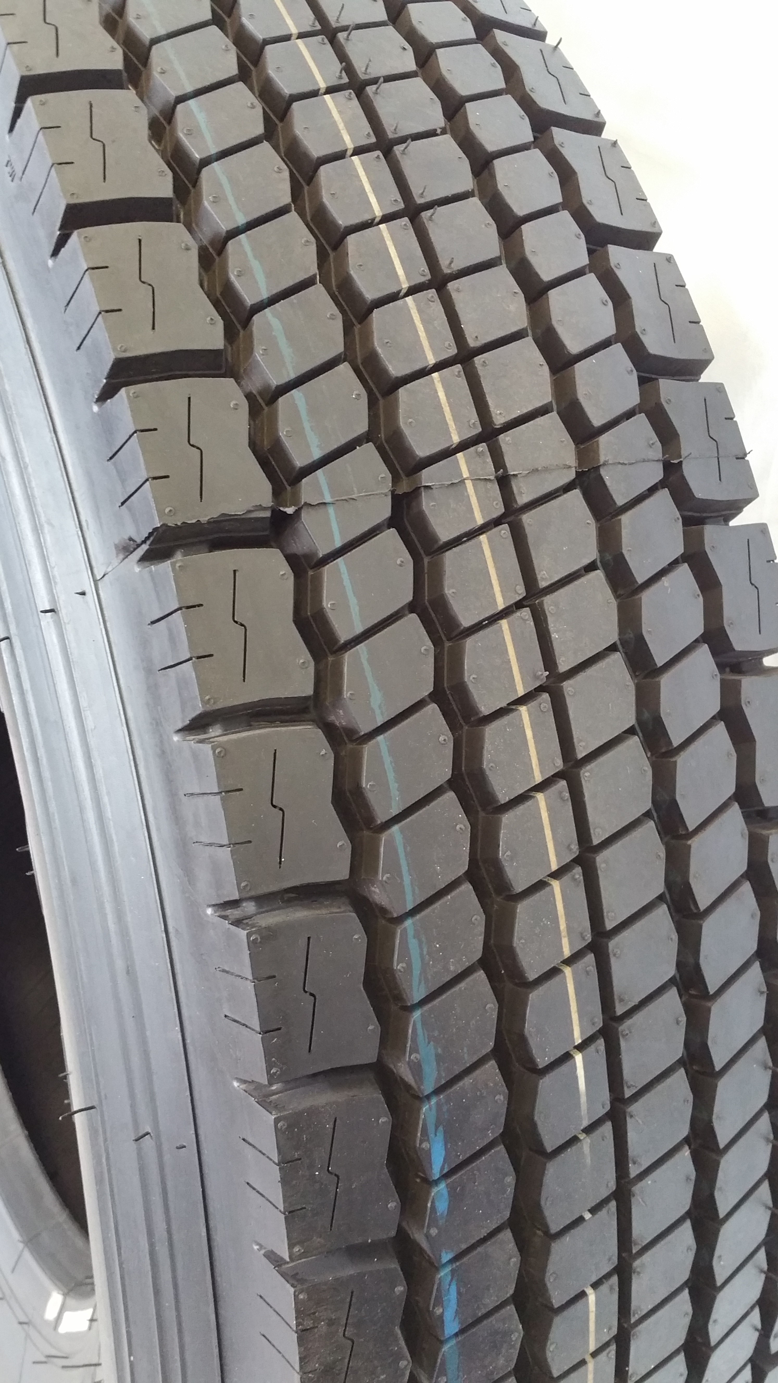 ROAD WARRIOR Tires, the Global Leader in the Tire Industry for Truck