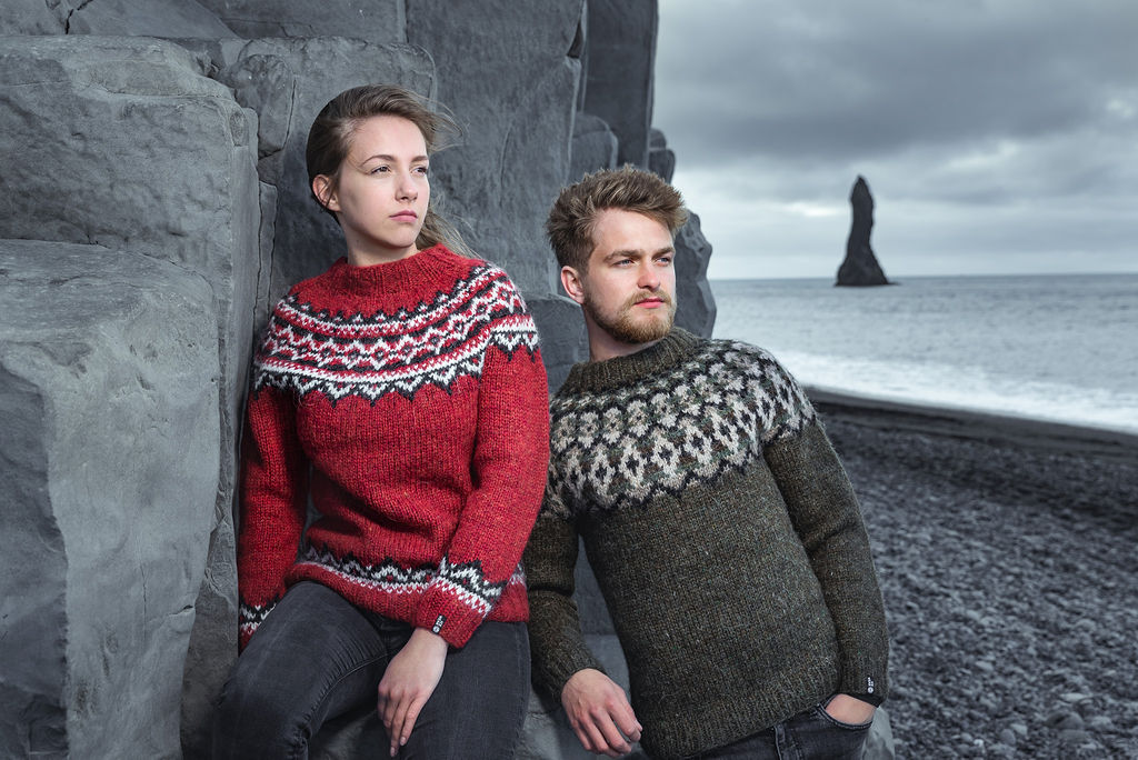 Turkeli свитер. Iceland одежда. Свитер норвежский темно синий. People Wear Woollen Sweaters in the Summer in Alaska? Перевод.