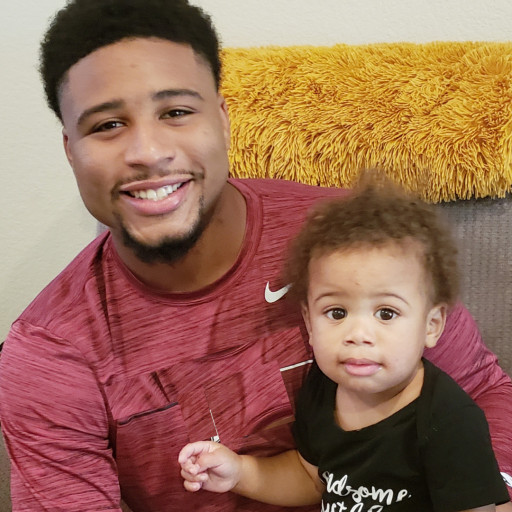 ARKANSAS FOOTBALL PLAYER AND SON OF HALL OF FAMER SIGNS FIRST NIL AGREEMENT TO SUPPORT FATHERS