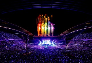 Coldplay's New Concert Movie Shows 'A Head Full of Dreams' Lighting Up Fans