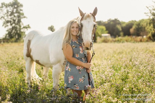 Bailey Steele Wins Greatmats Horse Stall Mat Photo Contest