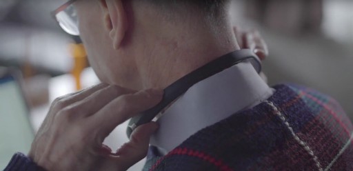 Nuguna Neckband - the First Neckband for the Deaf That Vibrates When Noise Is Detected