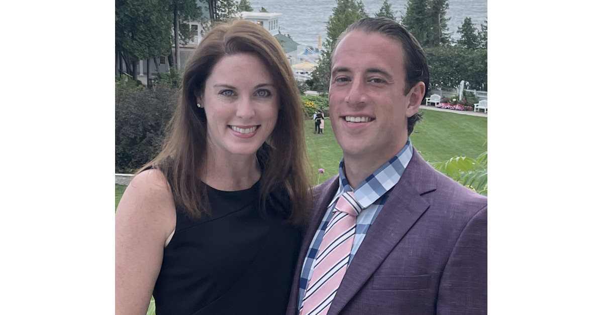 The Lewkowicz Group, Powered by Encore Real Estate Investment Services