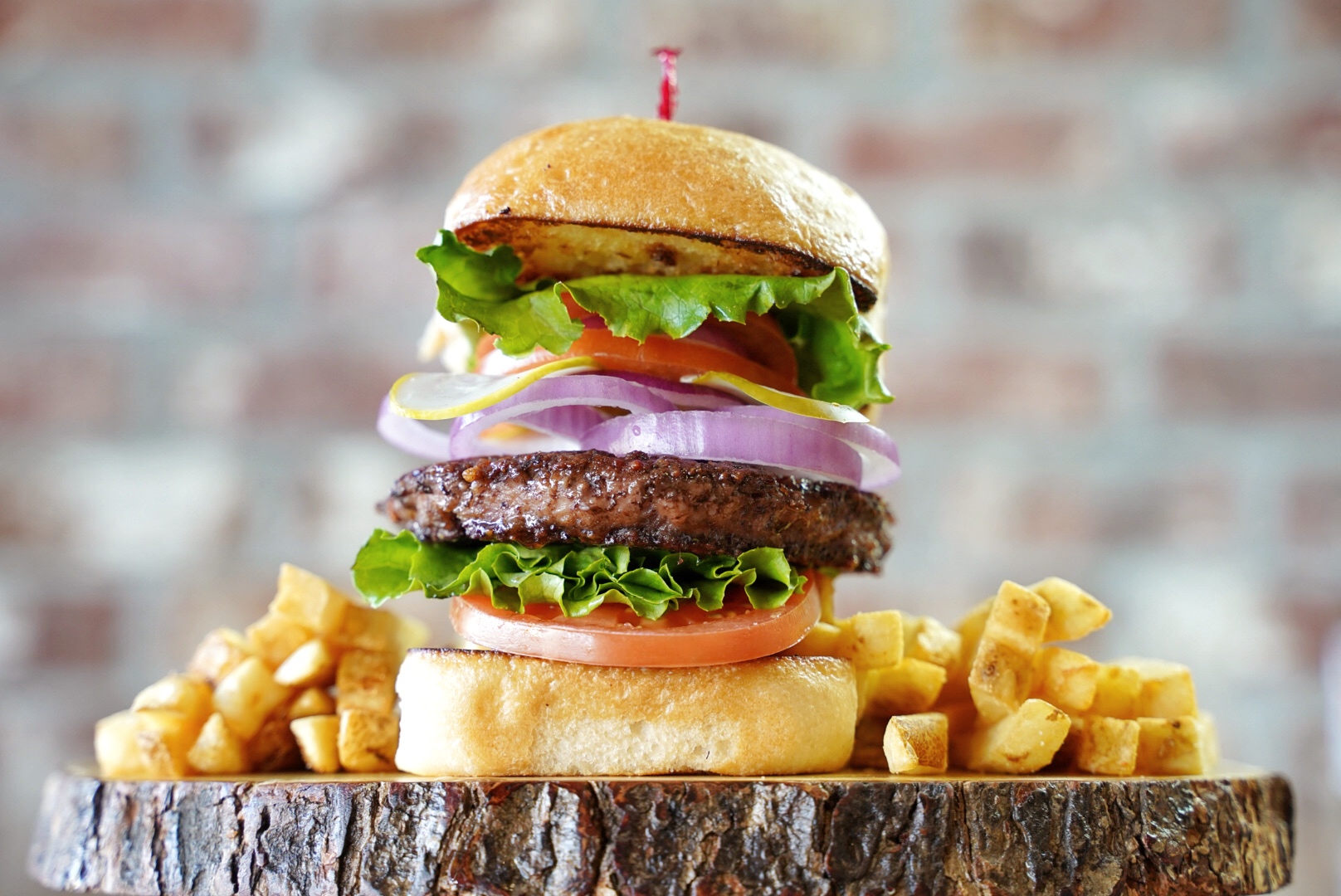 A.M. Hotspot The Toasted Yolk Café Continues Rise with a Wakeup Call in