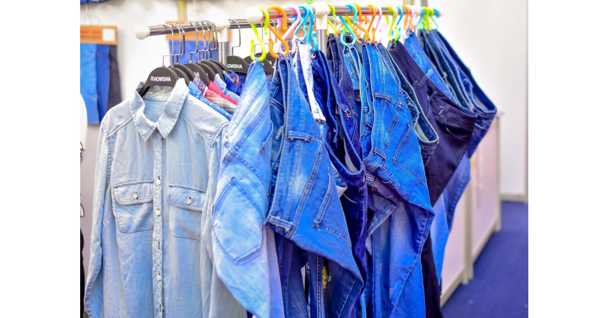 Worldwide Apparel Buyers Rush to Online B2B Networking & Sourcing