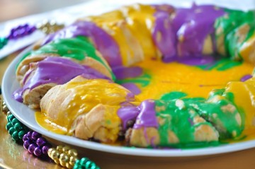 Mardi Gras easy homemade king cake with crescent rolls