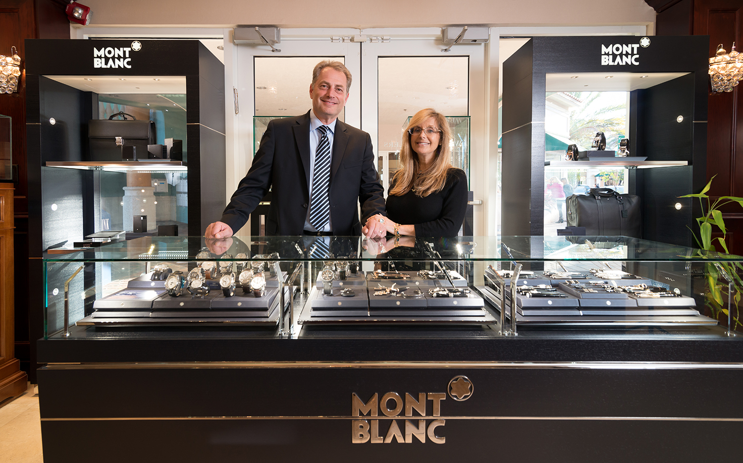 Weston Jewelers Enhances Showroom With Two New Luxury InStore Brand