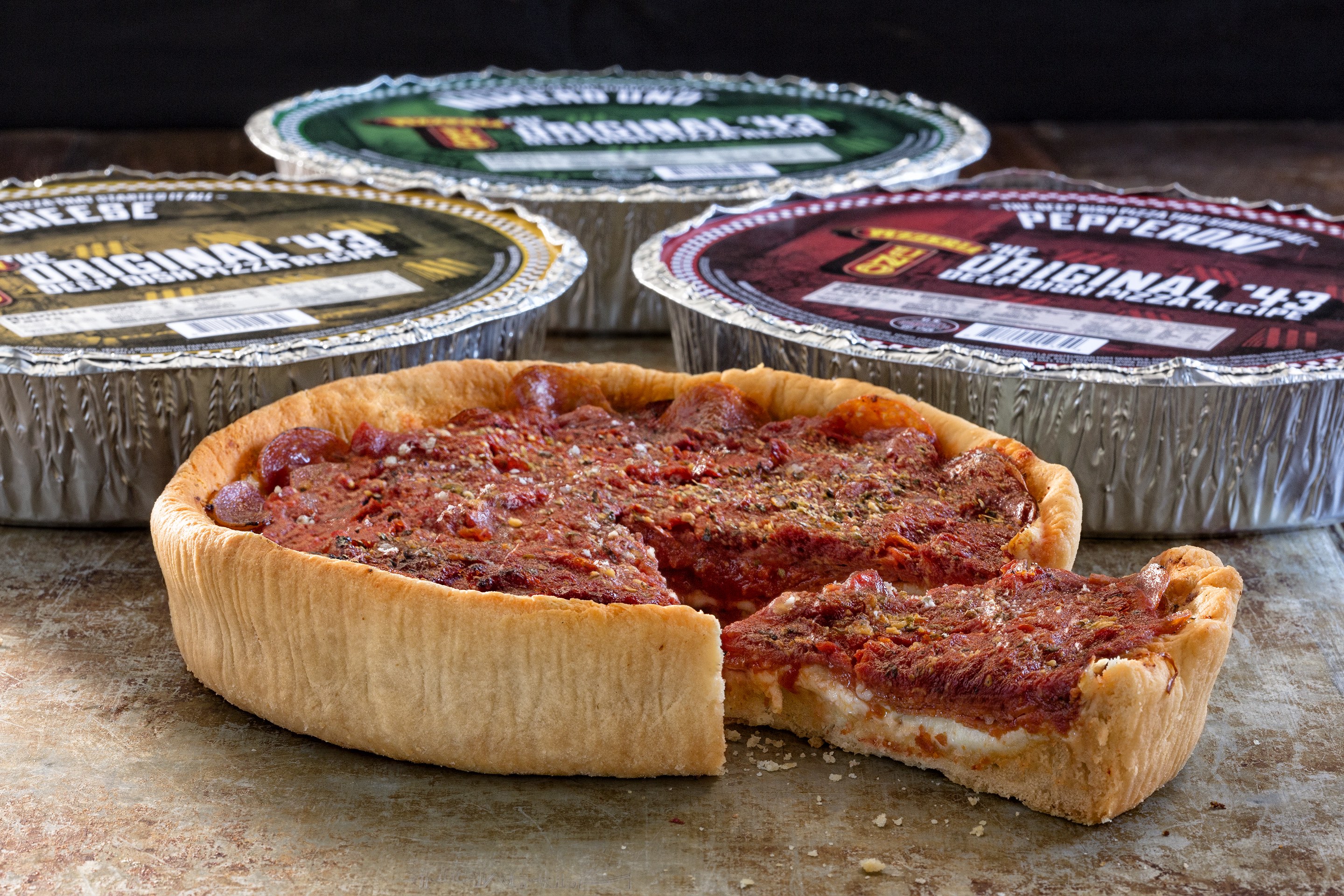 pizzeria-uno-enters-e-commerce-pizza-market-with-the-original-43-deep